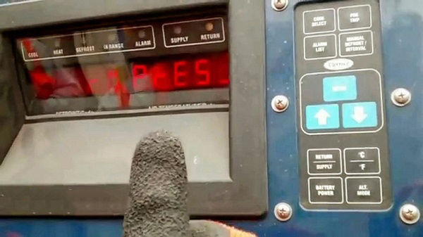 Thao tác bàn phím để kiểm tra container